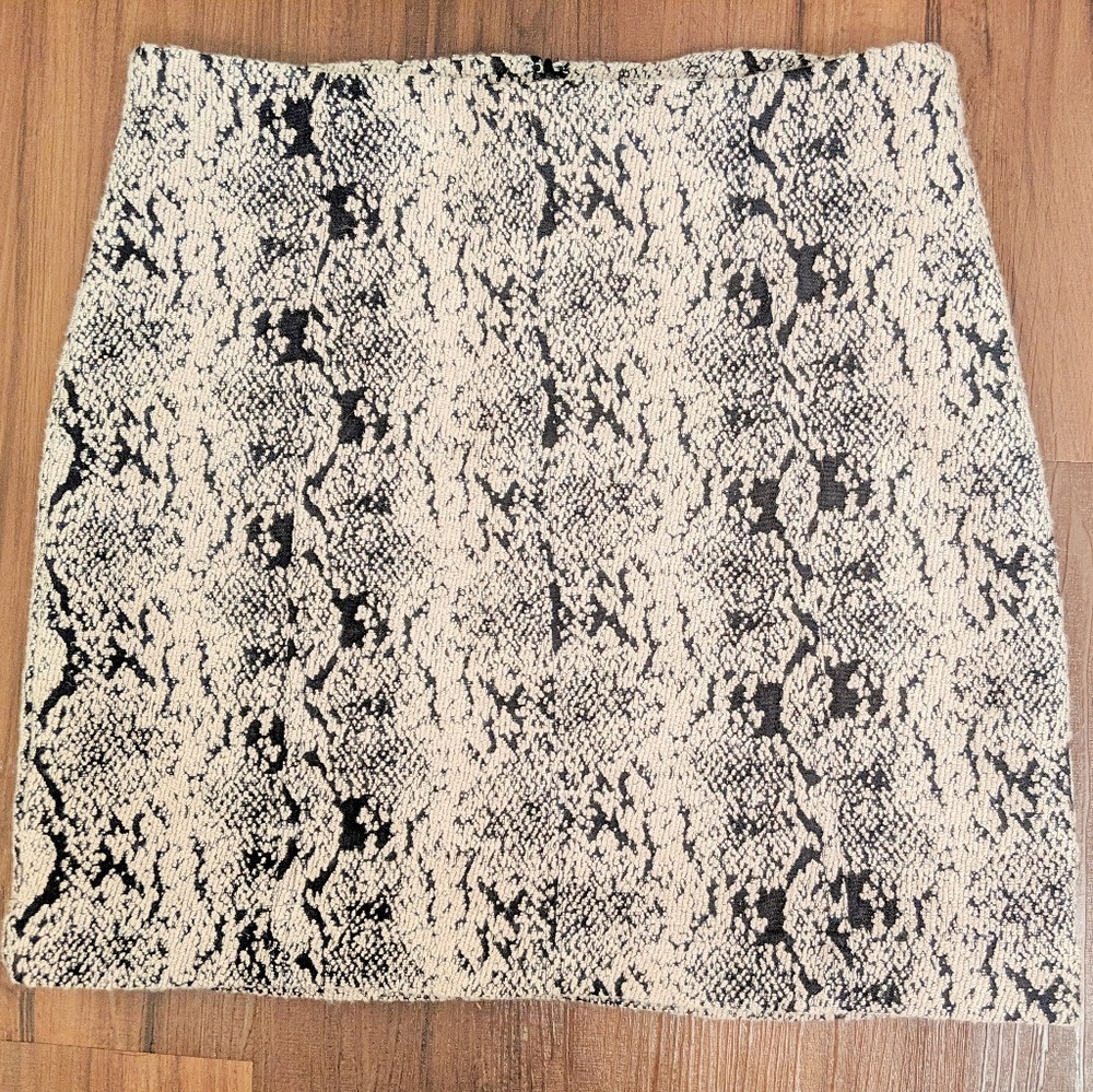 Snakeskin textured mini